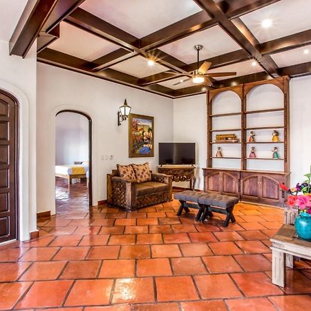 Caroline Bella Bed & Breakfast Ajijic Eksteriør bilde