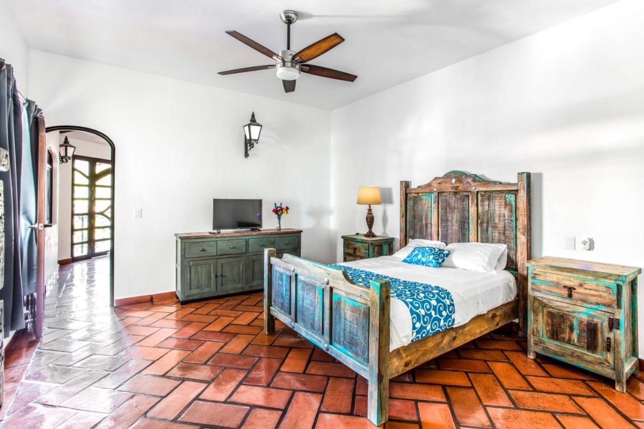 Caroline Bella Bed & Breakfast Ajijic Eksteriør bilde