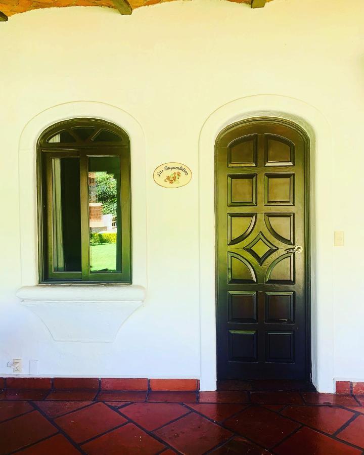 Caroline Bella Bed & Breakfast Ajijic Eksteriør bilde